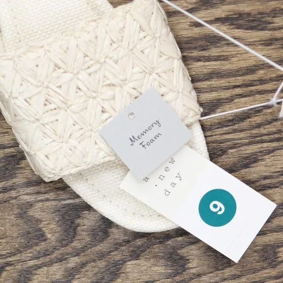 NWT A New Day Womens Ariella Woven Raffia Slide Sandals 92609192 White 9M - Picture 10 of 10